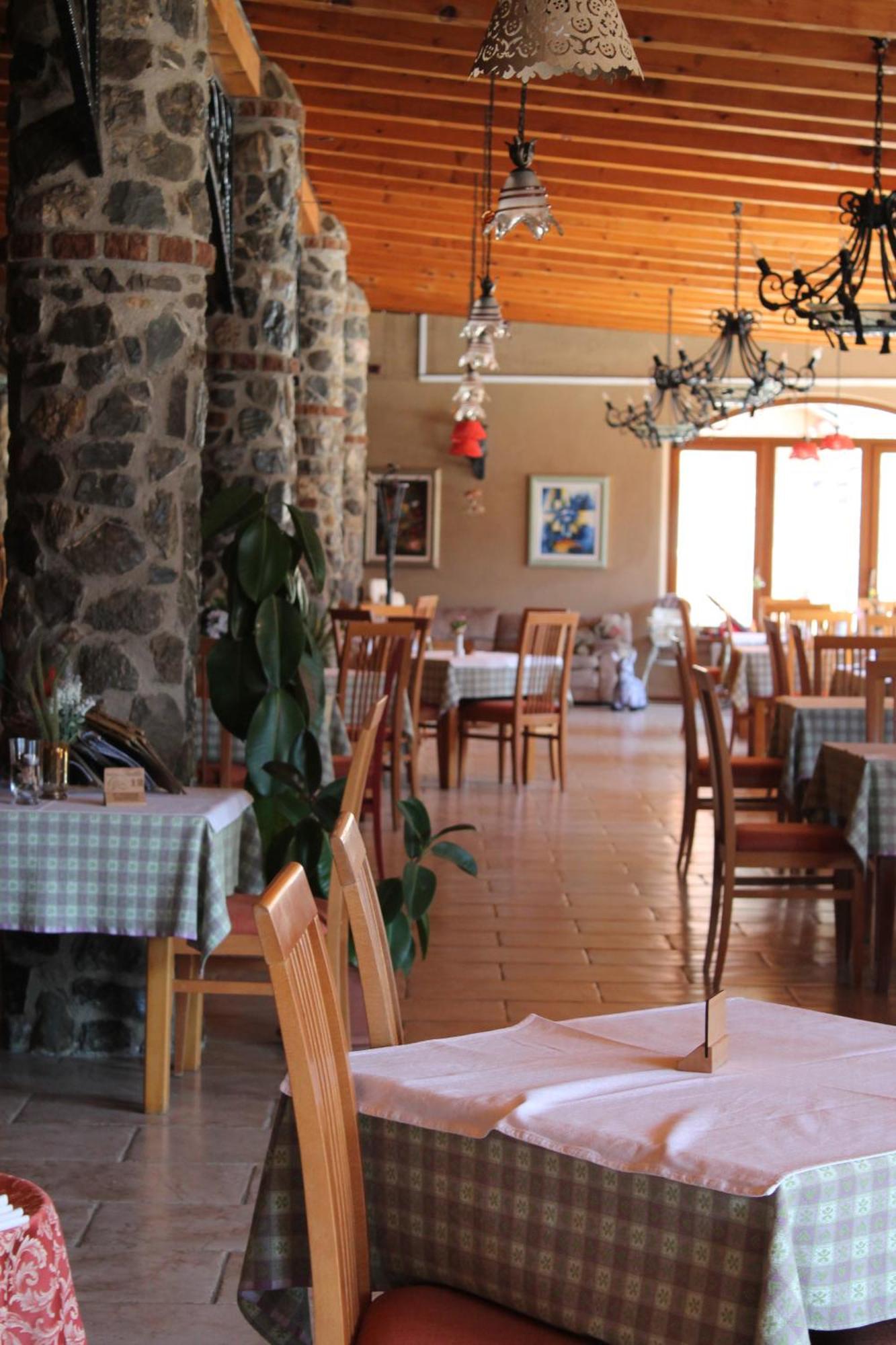 Hotel Tutto Galicnik ภายนอก รูปภาพ