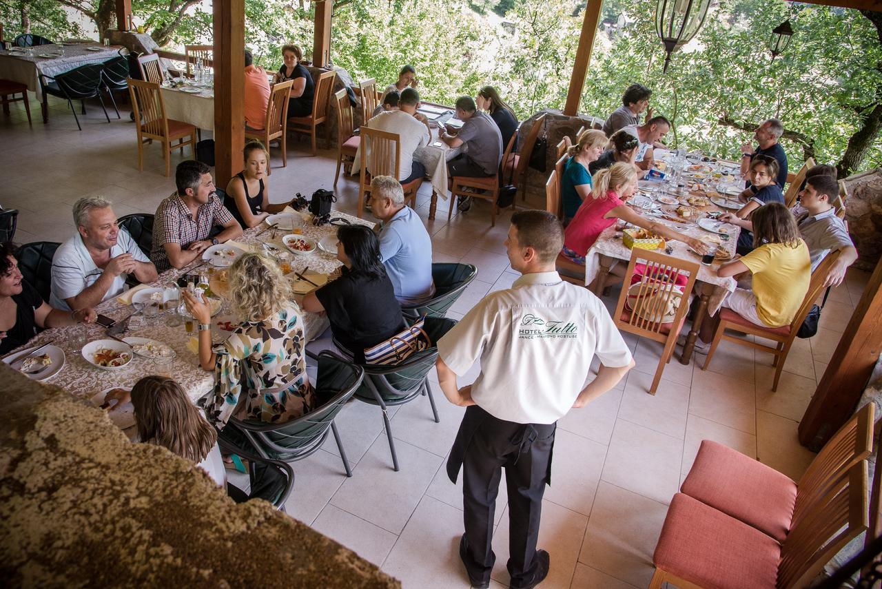 Hotel Tutto Galicnik ภายนอก รูปภาพ