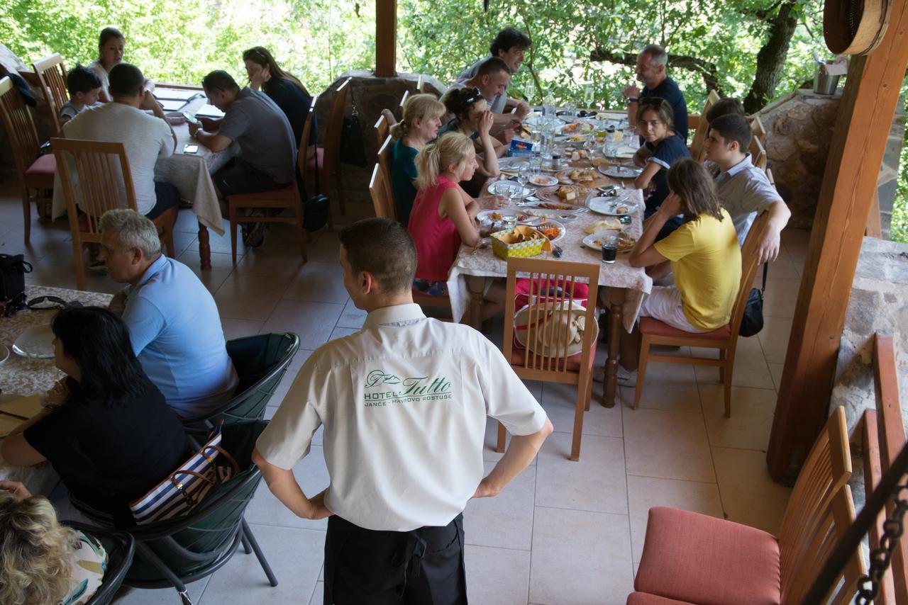 Hotel Tutto Galicnik ภายนอก รูปภาพ