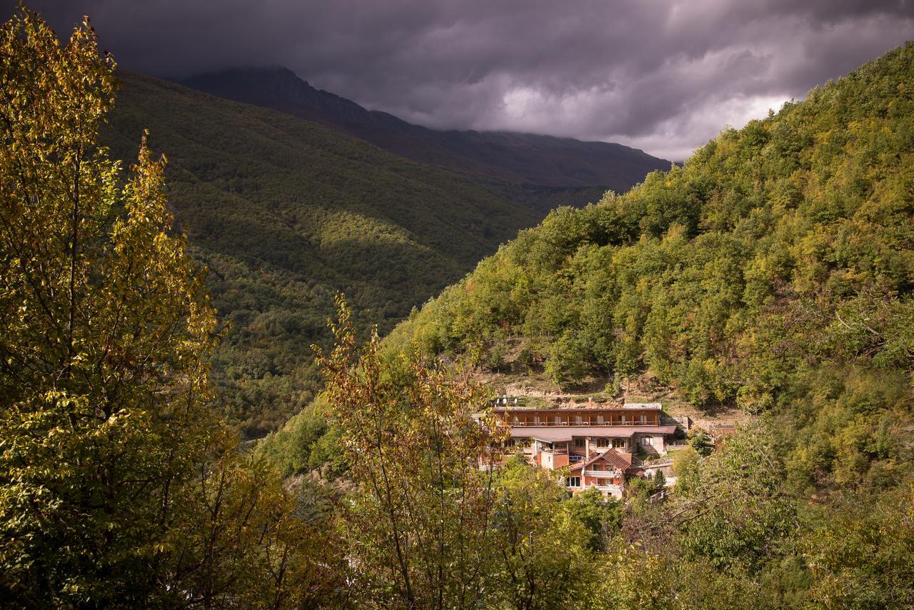 Hotel Tutto Galicnik ภายนอก รูปภาพ