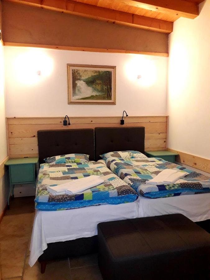 Hotel Tutto Galicnik ภายนอก รูปภาพ